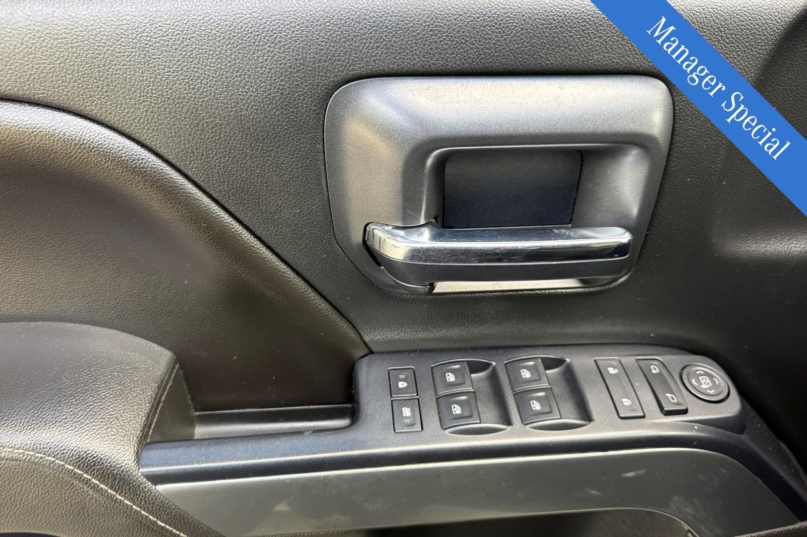 2016 Chevrolet Silverado 1500 LT photo 15