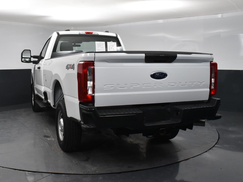2024 Ford F-250 photo 3