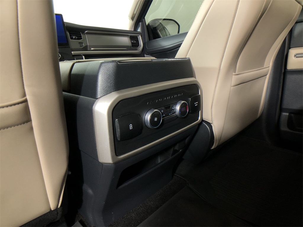 2022 Ford Expedition MAX XLT photo 21