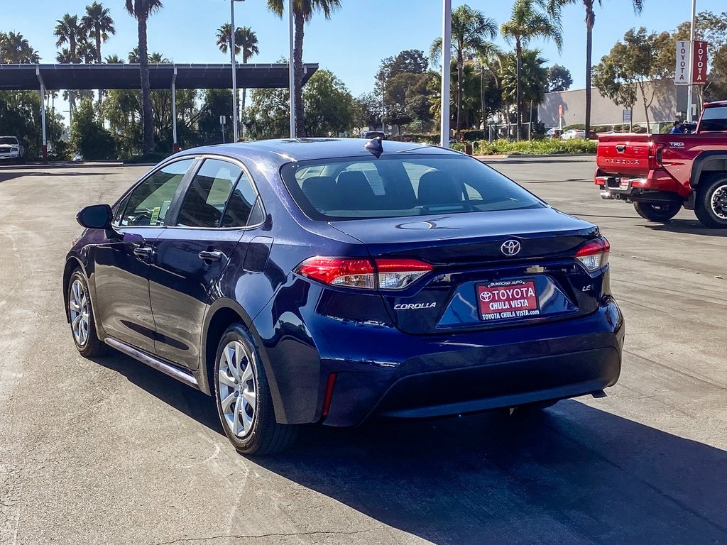 2024 Toyota Corolla LE photo 4