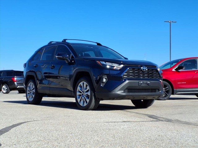 2025 Toyota RAV4 XLE Premium's photo