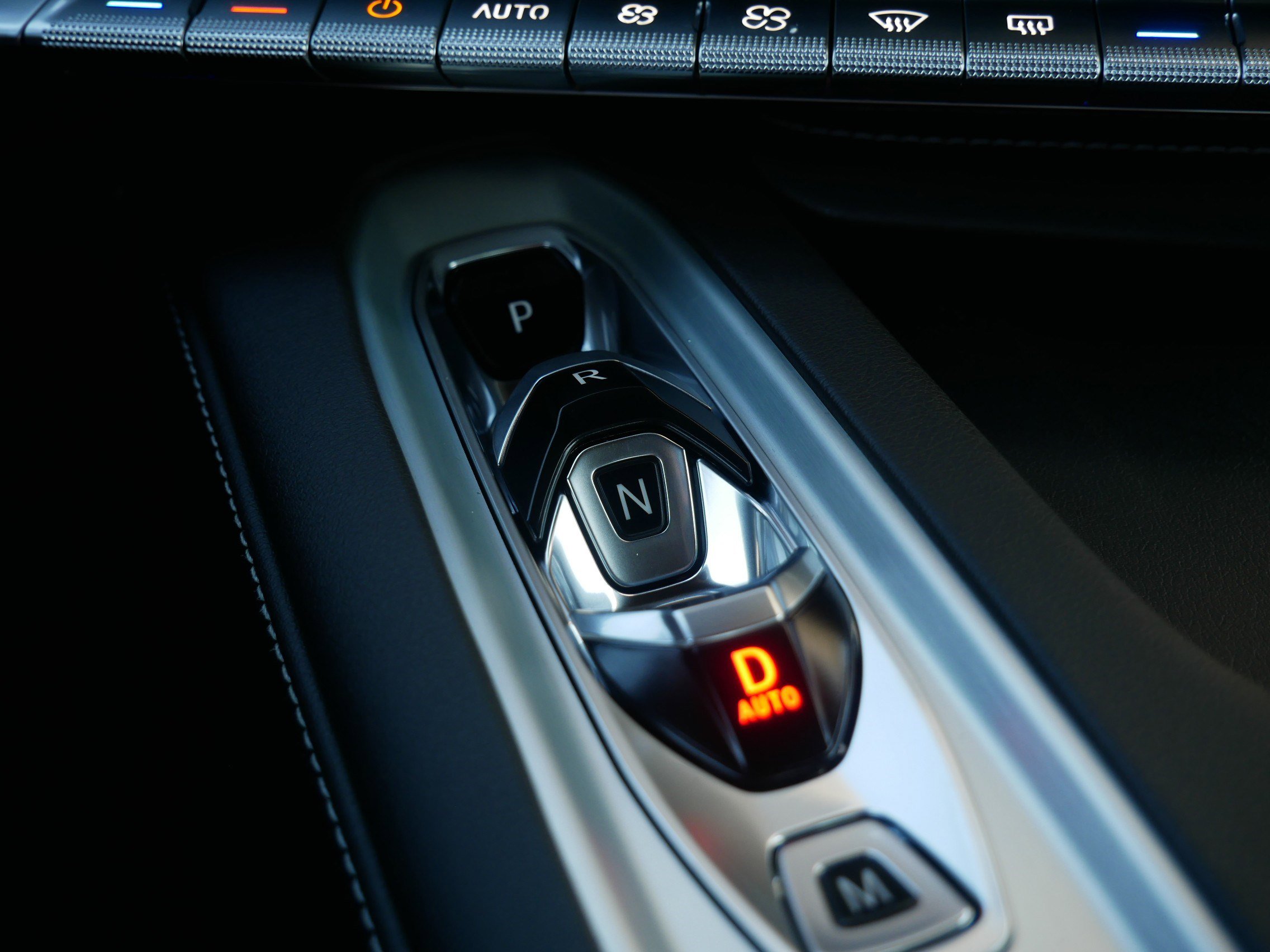 2026 Chevrolet Corvette Stingray 2LT photo 9