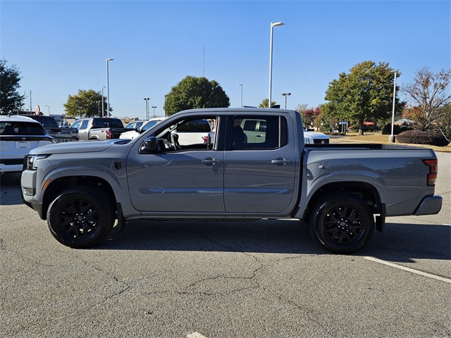 2026 Nissan Frontier SV photo 4