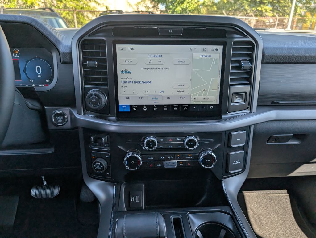 2025 Ford F-150 XLT photo 11