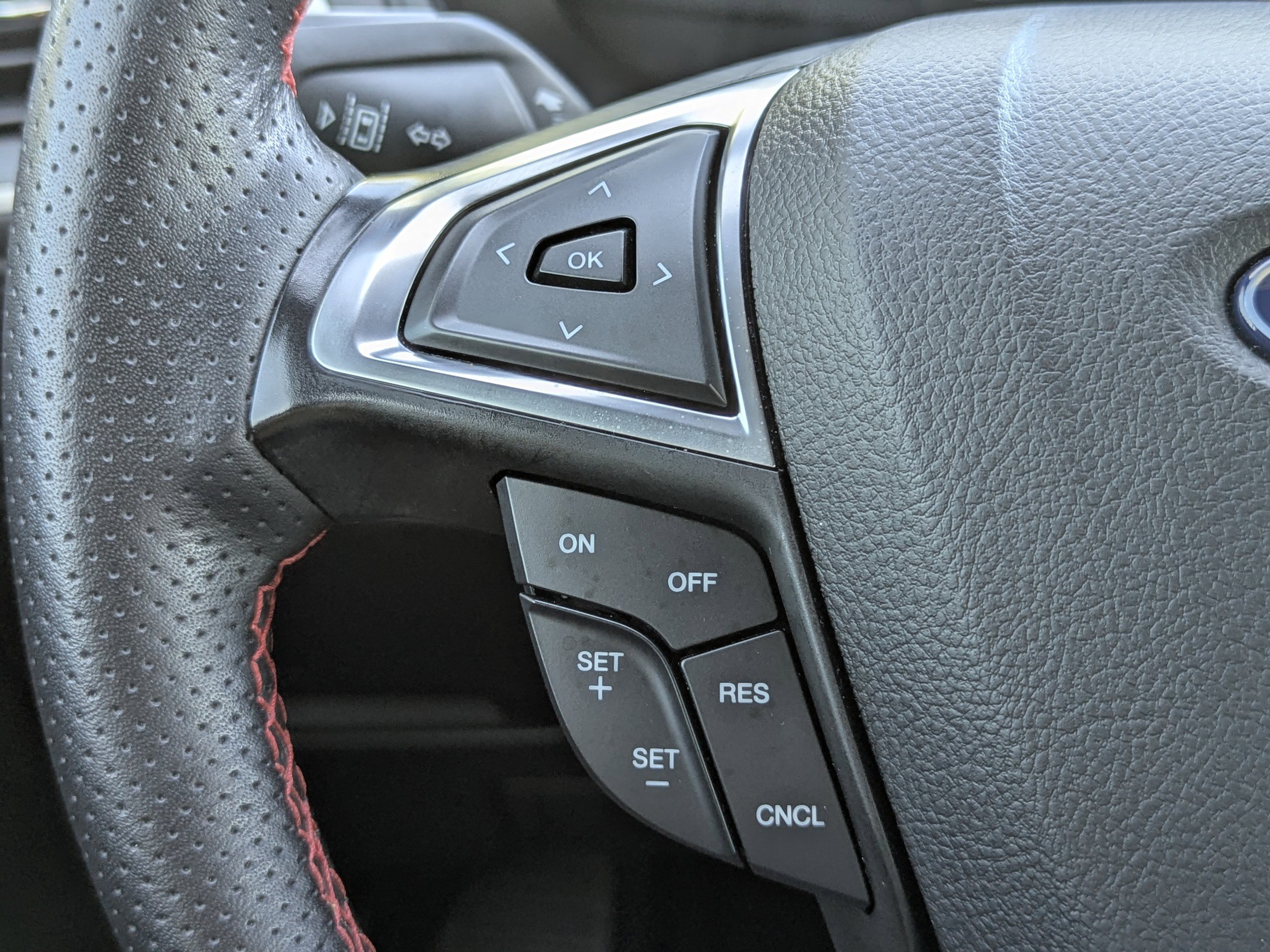 2024 Ford Edge ST-Line photo 27