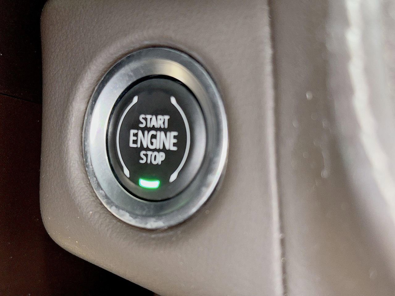 2023 Gmc Yukon SLT photo 16