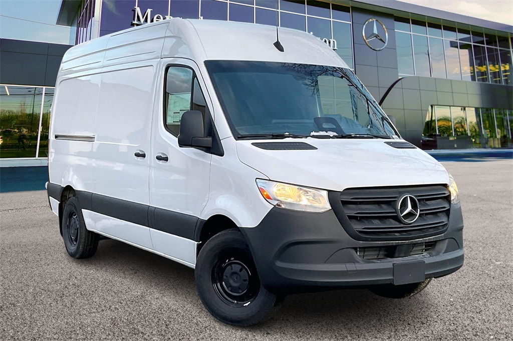 2025 Mercedes-Benz Sprinter Cargo Van Base's photo