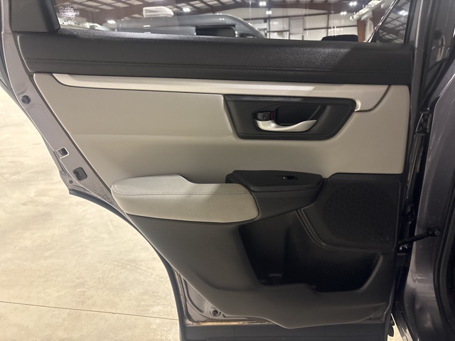 2017 Honda CR-V LX photo 12