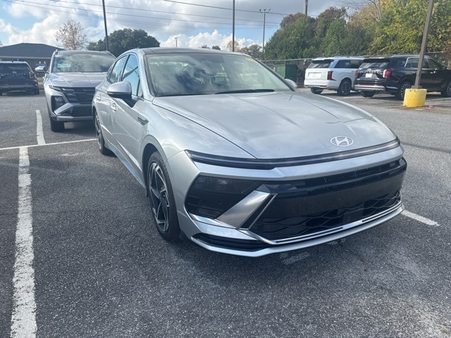 2024 Hyundai Sonata SEL Convenience photo 2