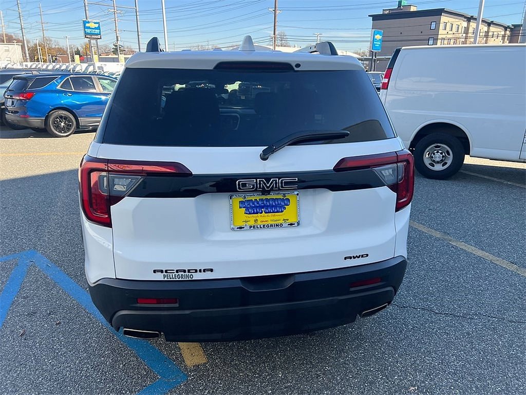 2022 Gmc Acadia SLE photo 4