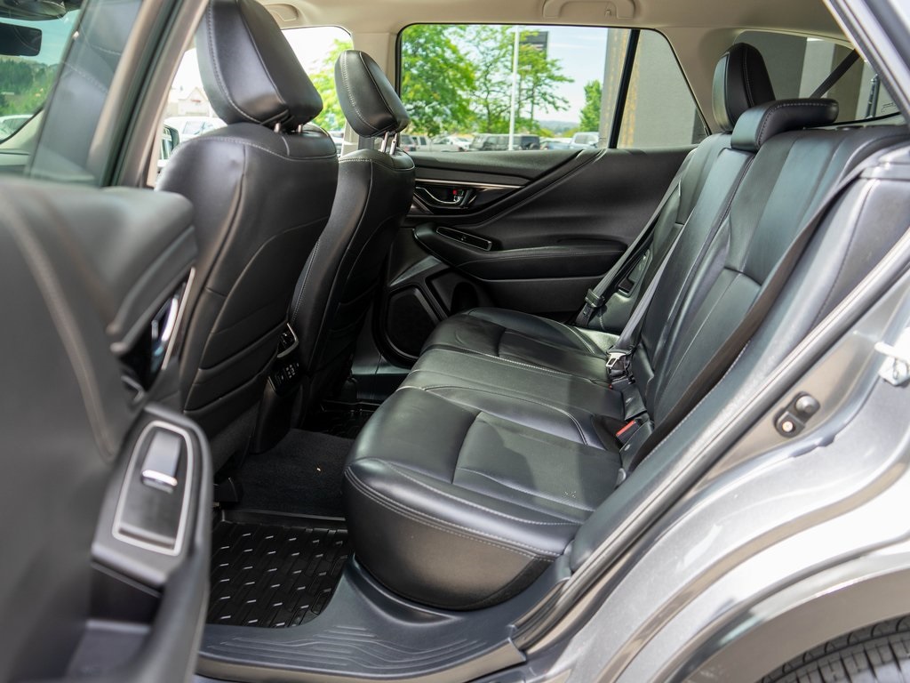 2023 Subaru Outback Touring photo 12