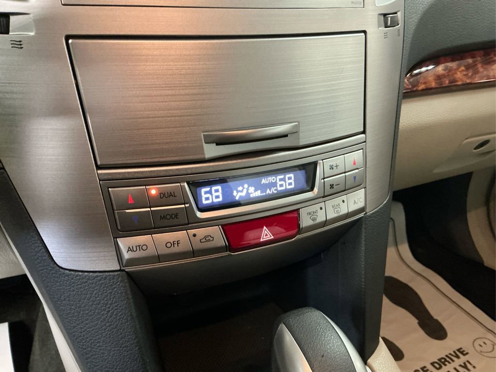2012 Subaru Outback 2.5i Limited photo 18