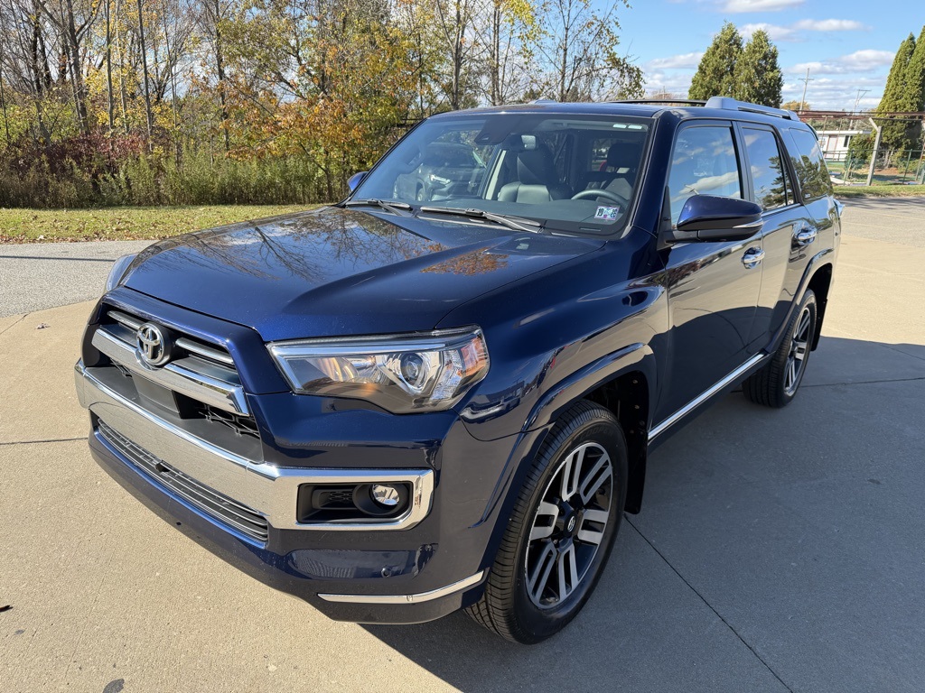 2022 Toyota 4Runner Limited's photo