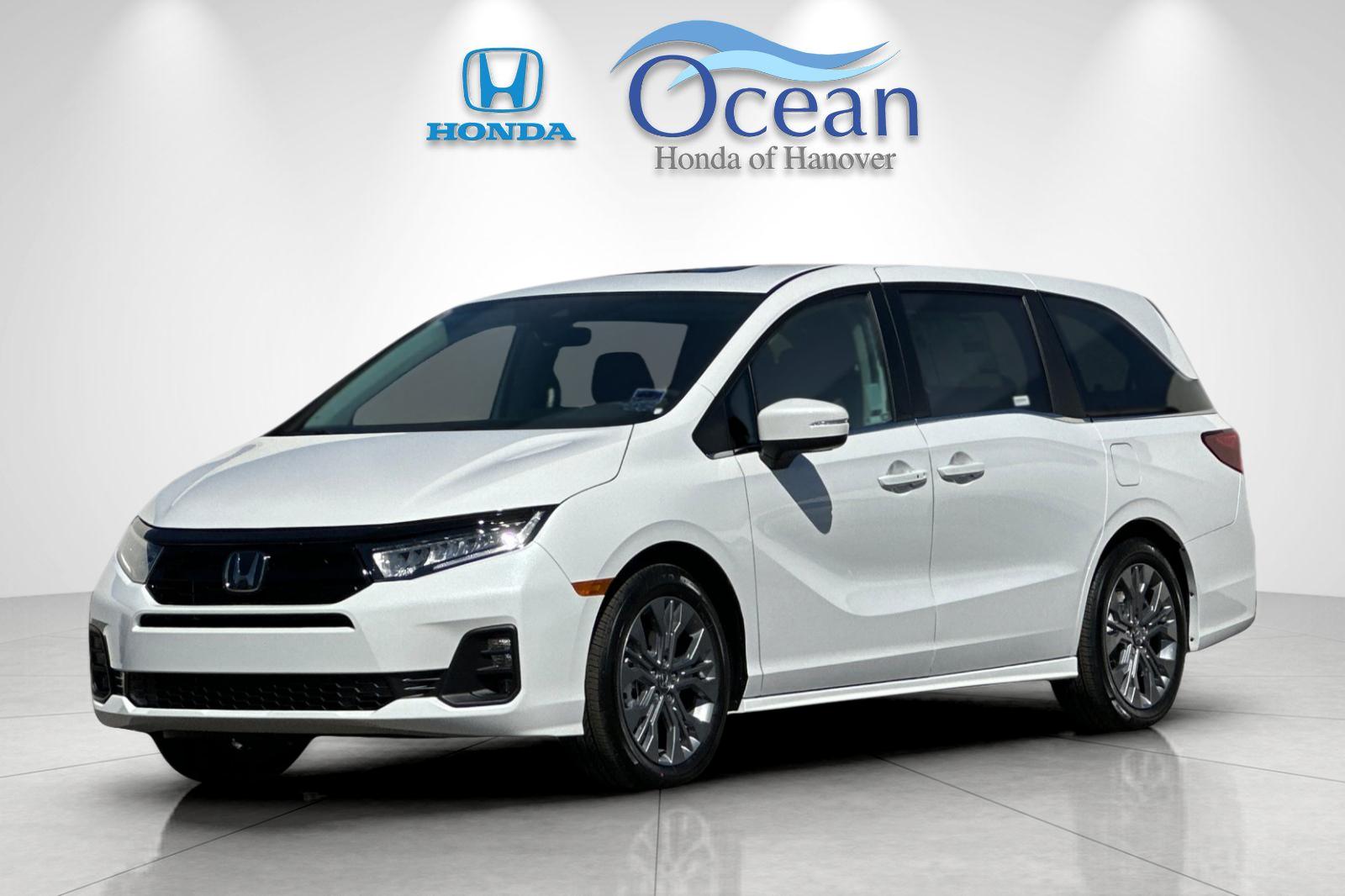 2026 Honda Odyssey Touring's photo