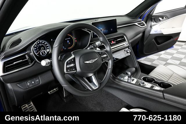 2025 Genesis G70 2.5T Sport Prestige photo 13