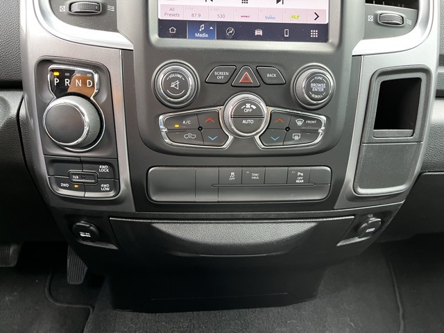 2022 Ram 1500 Classic Warlock photo 17