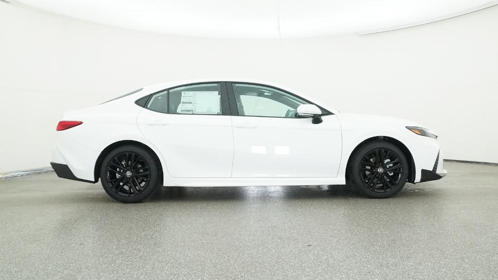 2025 Toyota Camry SE photo 25