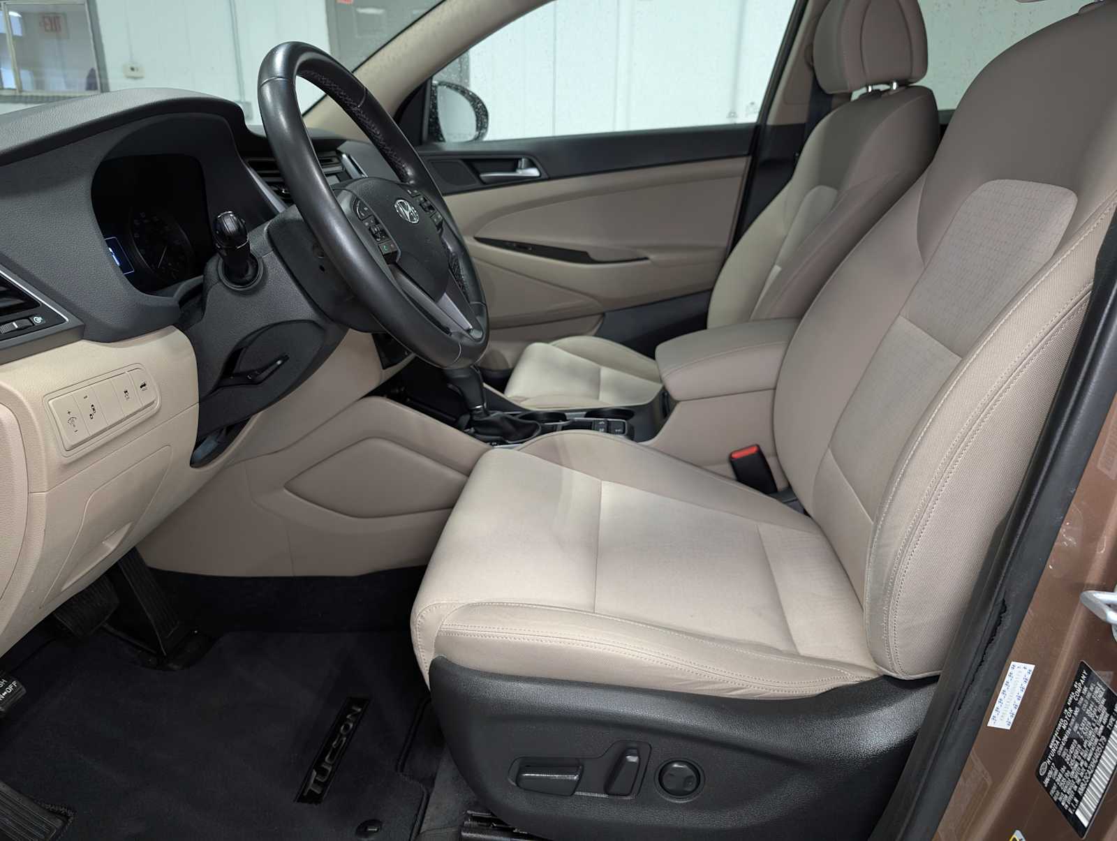 2017 Hyundai Tucson Sport photo 4