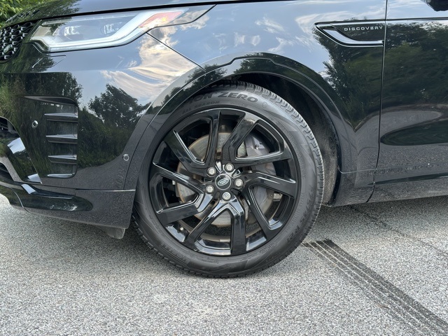 2024 Land Rover Discovery SE photo 2