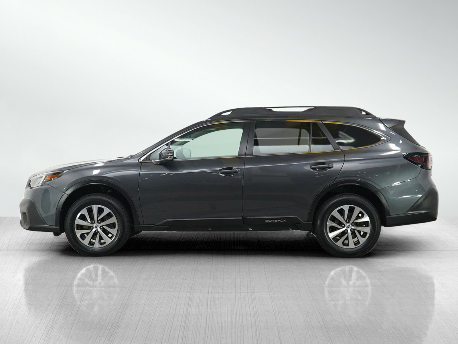 Used 2020 Subaru Outback Premium with VIN 4S4BTAEC4L3125154 for sale in South Saint Paul, Minnesota