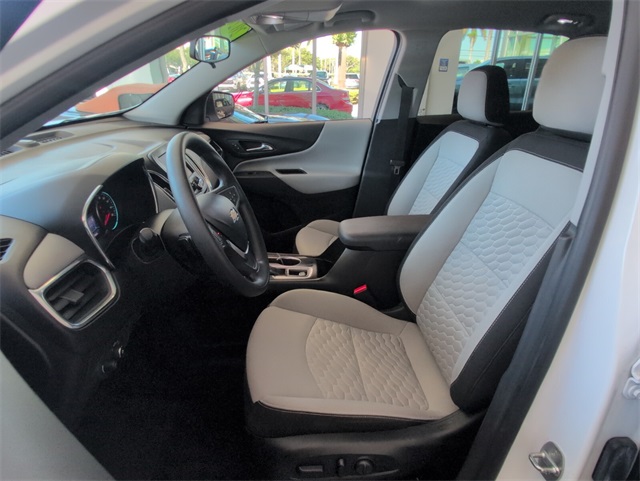 2020 Chevrolet Equinox LT photo 4