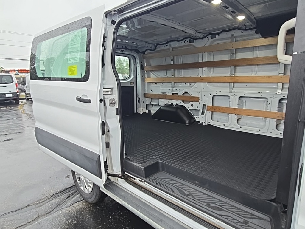 2023 Ford Transit photo 10