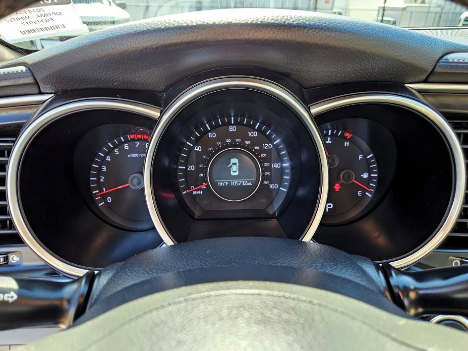 2014 Kia Optima EX photo 24