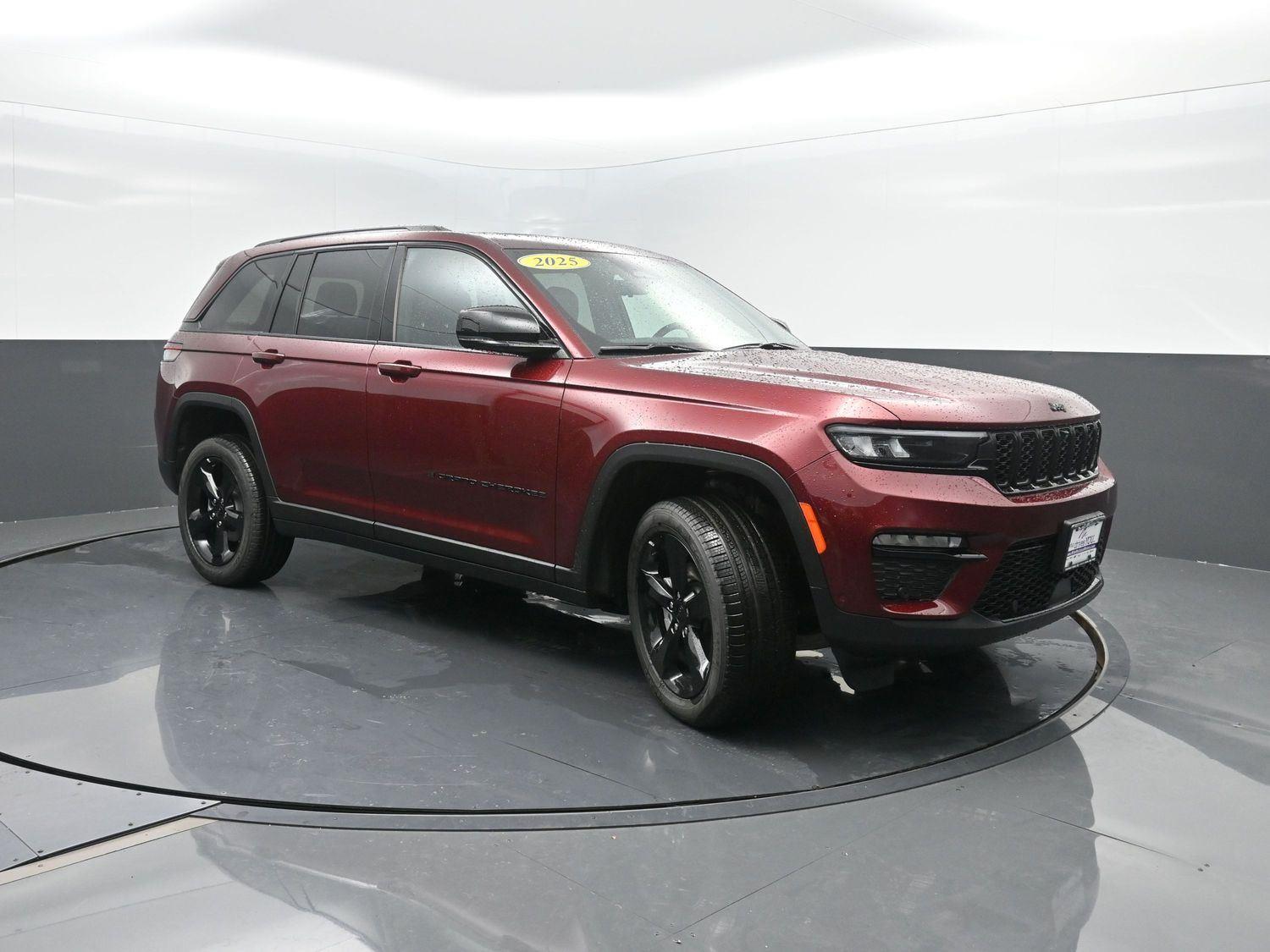 2025 Jeep Grand Cherokee Limited photo 4