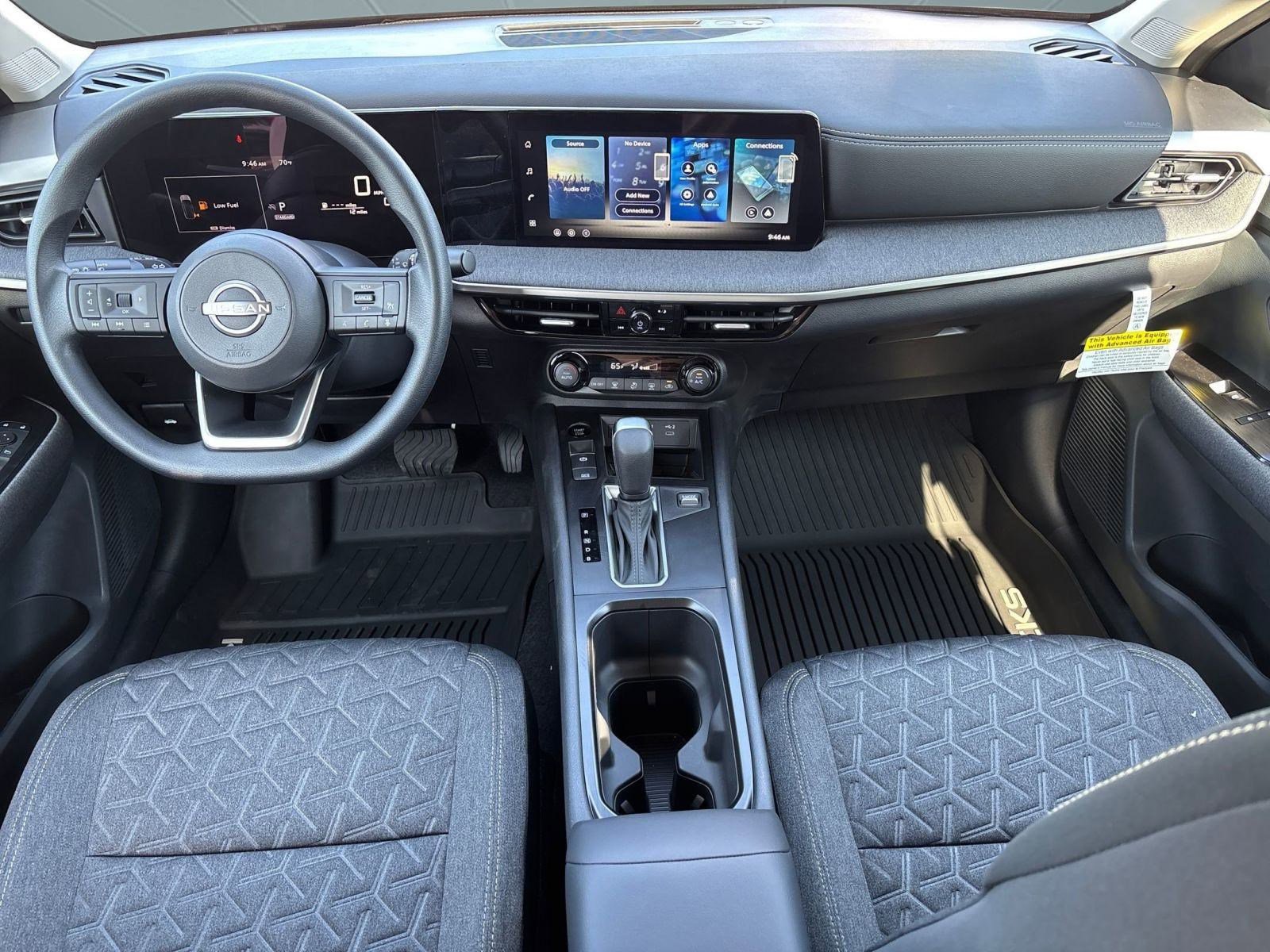 2026 Nissan Kicks SV photo 16