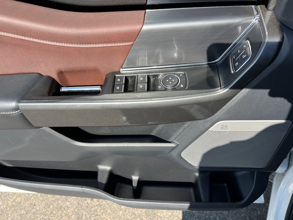 2022 Ford F-150 Lariat photo 18