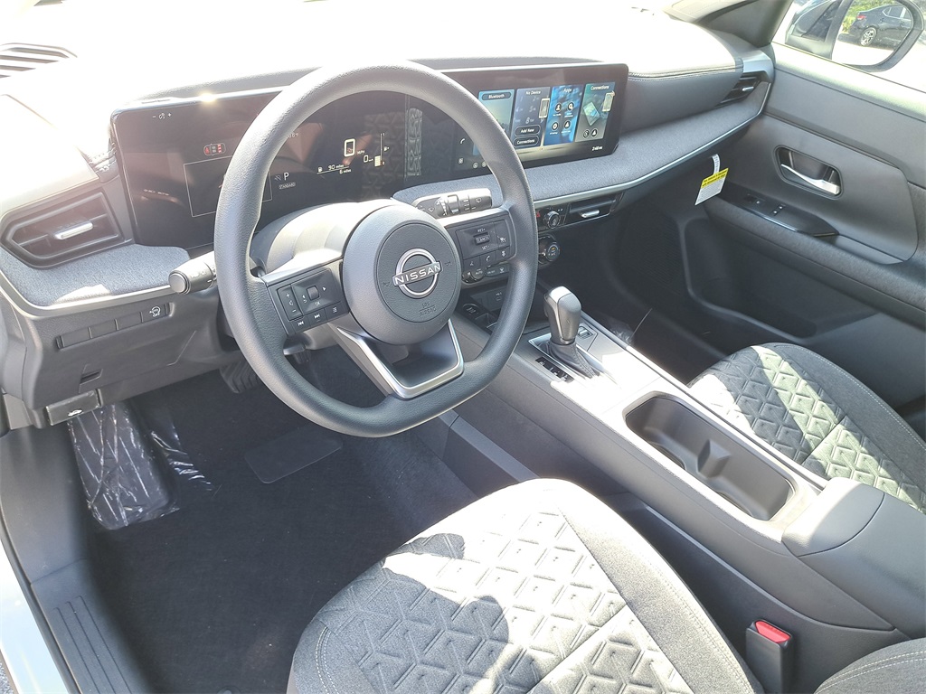 2026 Nissan Kicks SV photo 14