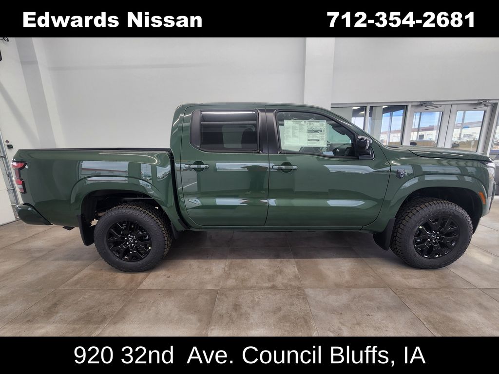 2026 Nissan Frontier SV's photo