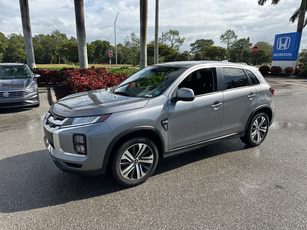 2021 Mitsubishi Outlander Sport ES's photo