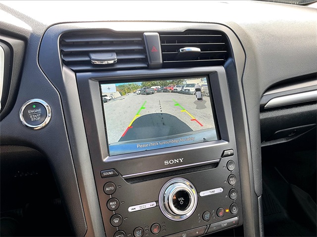 2020 Ford Fusion Titanium photo 24