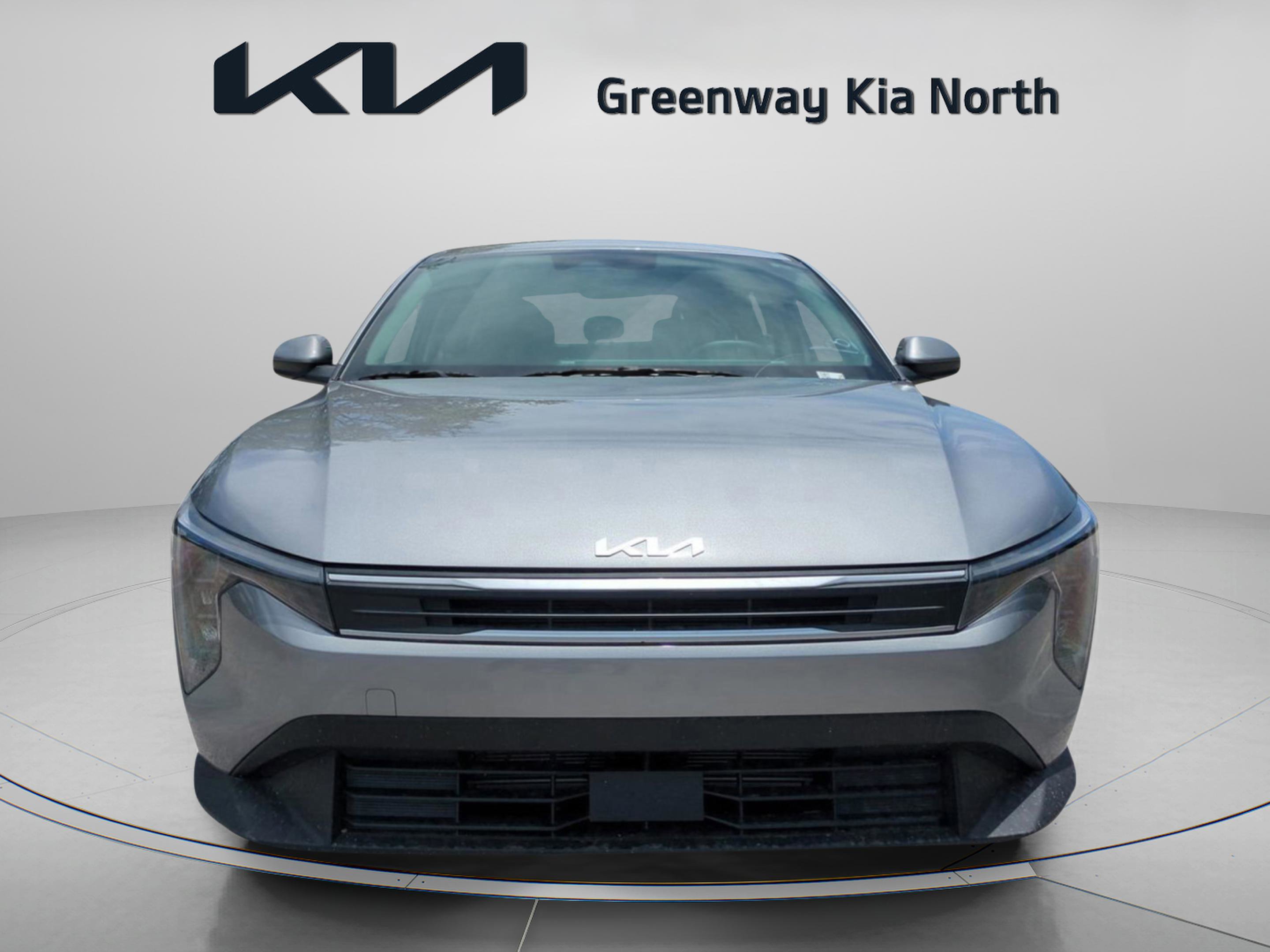 2025 Kia K4 LXS photo 2
