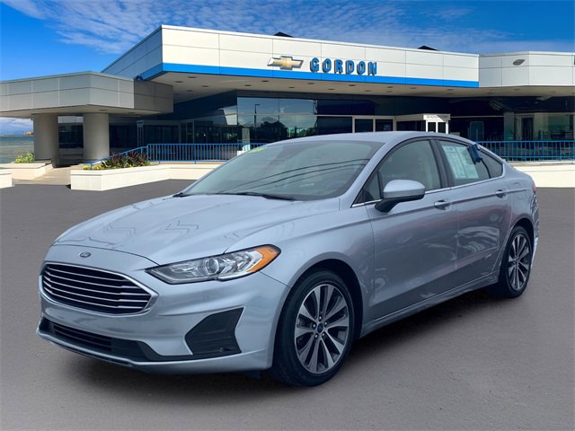 2020 Ford Fusion SE's photo