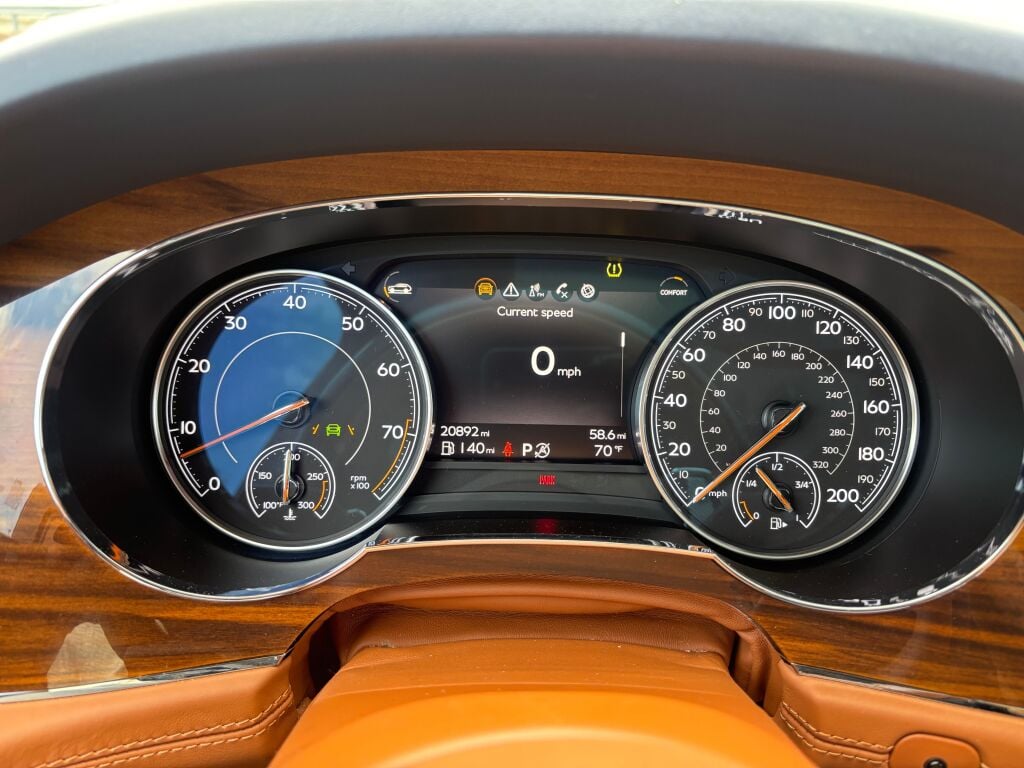 2019 Bentley Bentayga V8 photo 22
