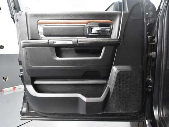 2016 Ram 1500 Laramie photo 14