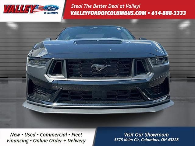 2025 Ford Mustang Dark Horse Premium photo 2