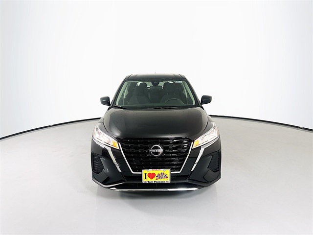 2024 Nissan Kicks S photo 2