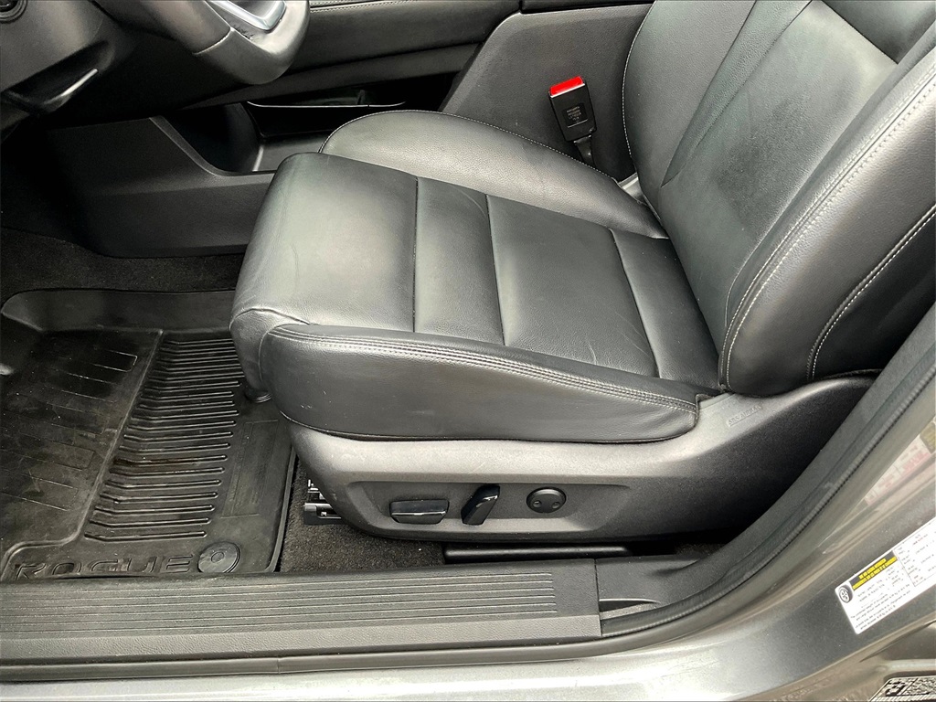 2023 Nissan Rogue SL photo 33