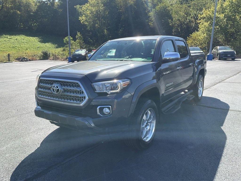 2016 Toyota Tacoma Limited photo 26