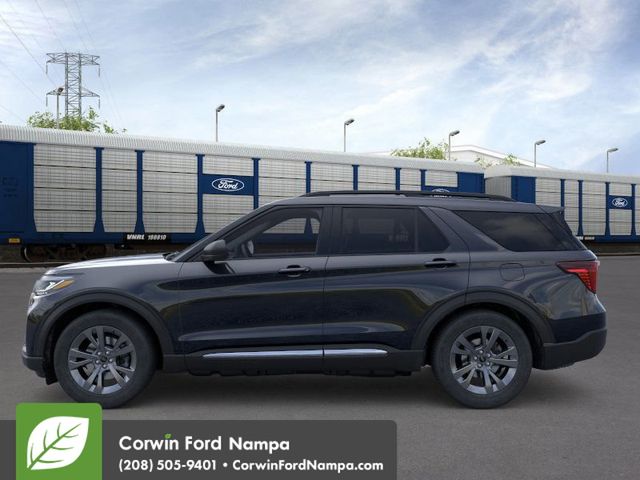 2025 Ford Explorer photo 3