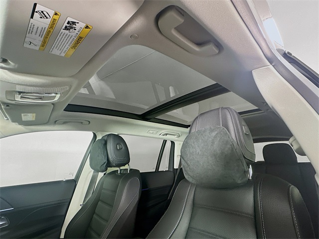 2026 Mercedes Benz GLS 450 4MATIC photo 18