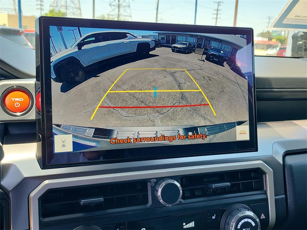 2025 Toyota Tacoma photo 7