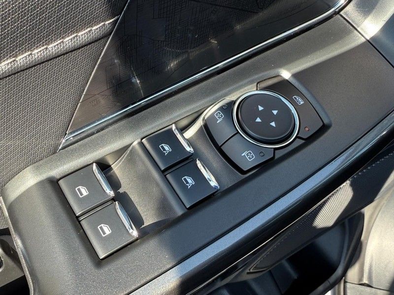 2023 Ford F-150 XLT photo 14