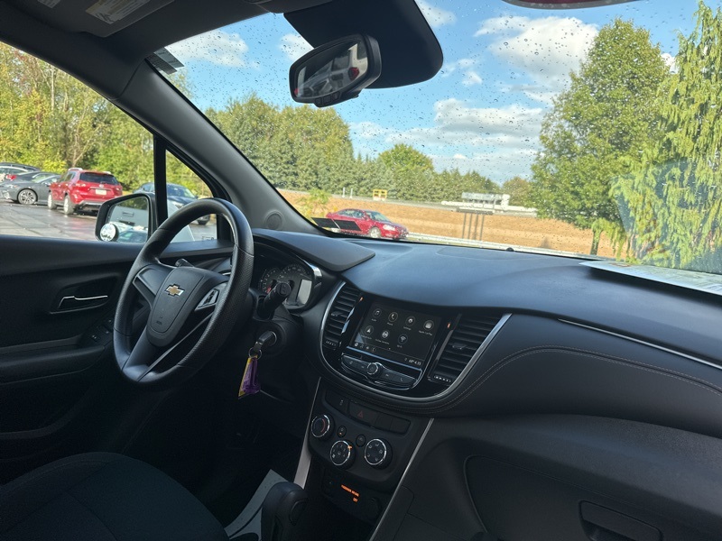 2018 Chevrolet Trax LS photo 36