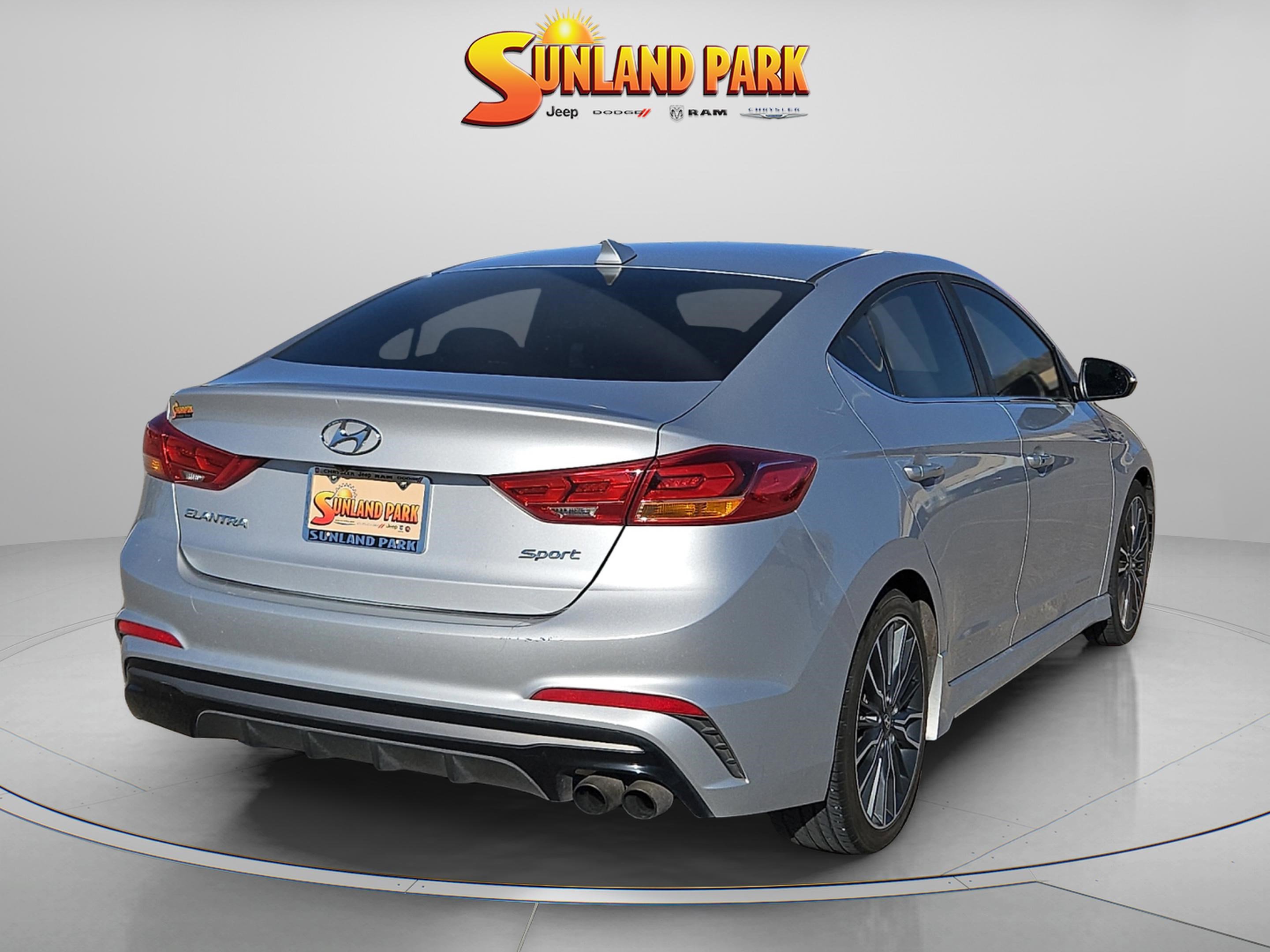 2018 Hyundai Elantra Sport photo 4
