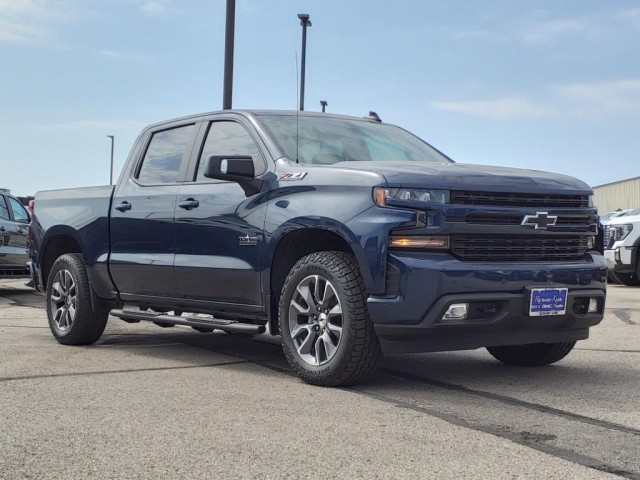 Used 2021 Northsky Blue Metallic Chevrolet RST image 1