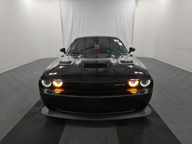 2018 Dodge Challenger SRT8 Hellcat Widebody photo 2